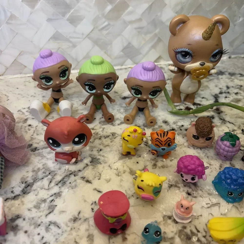 Littlest Pet Shop Lot Shopkins‎ Hatchimals Mini Blume Girl Toy Figures Lot Of 40